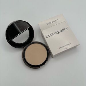 Bodyography Every Finish Powder - Light